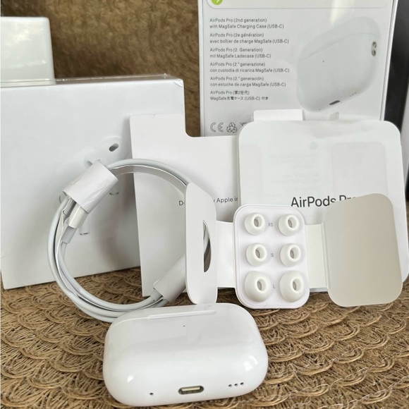 Bluetooth Headphones - Picture 3 of 3